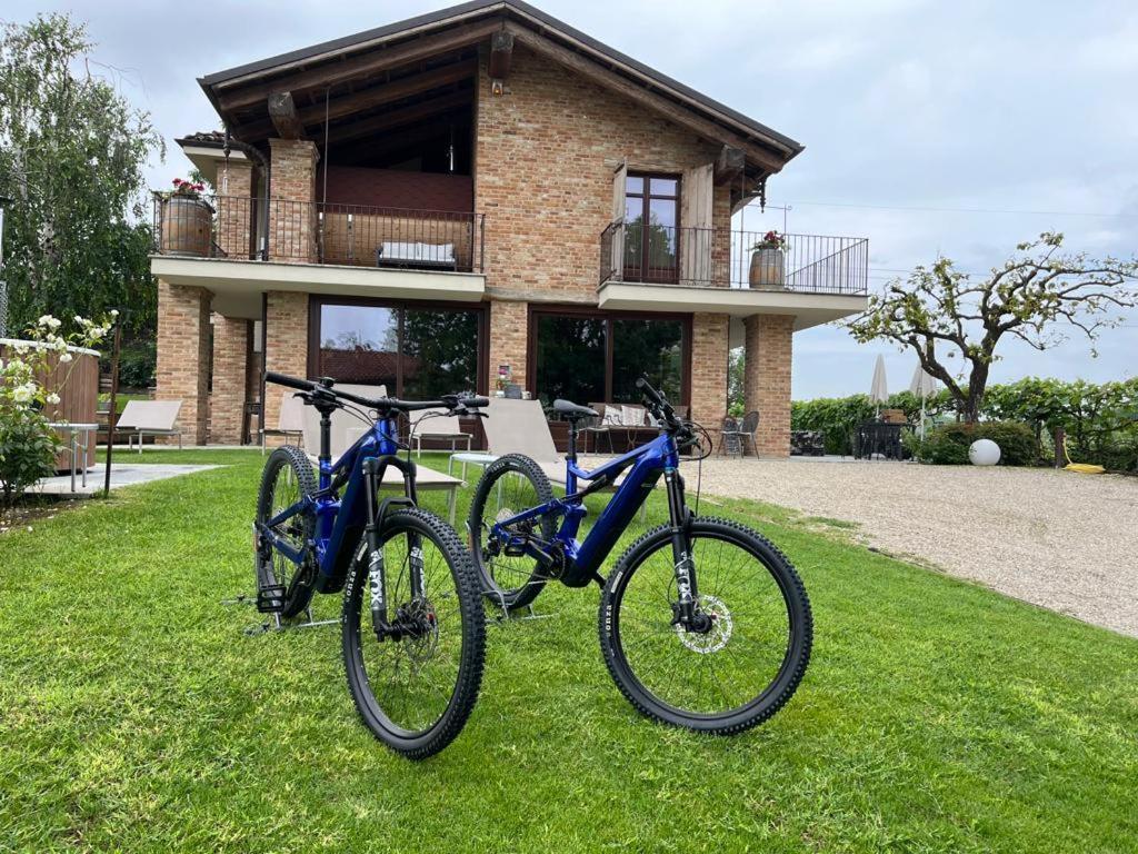 Villa Laura Castellinaldo Exteriér fotografie